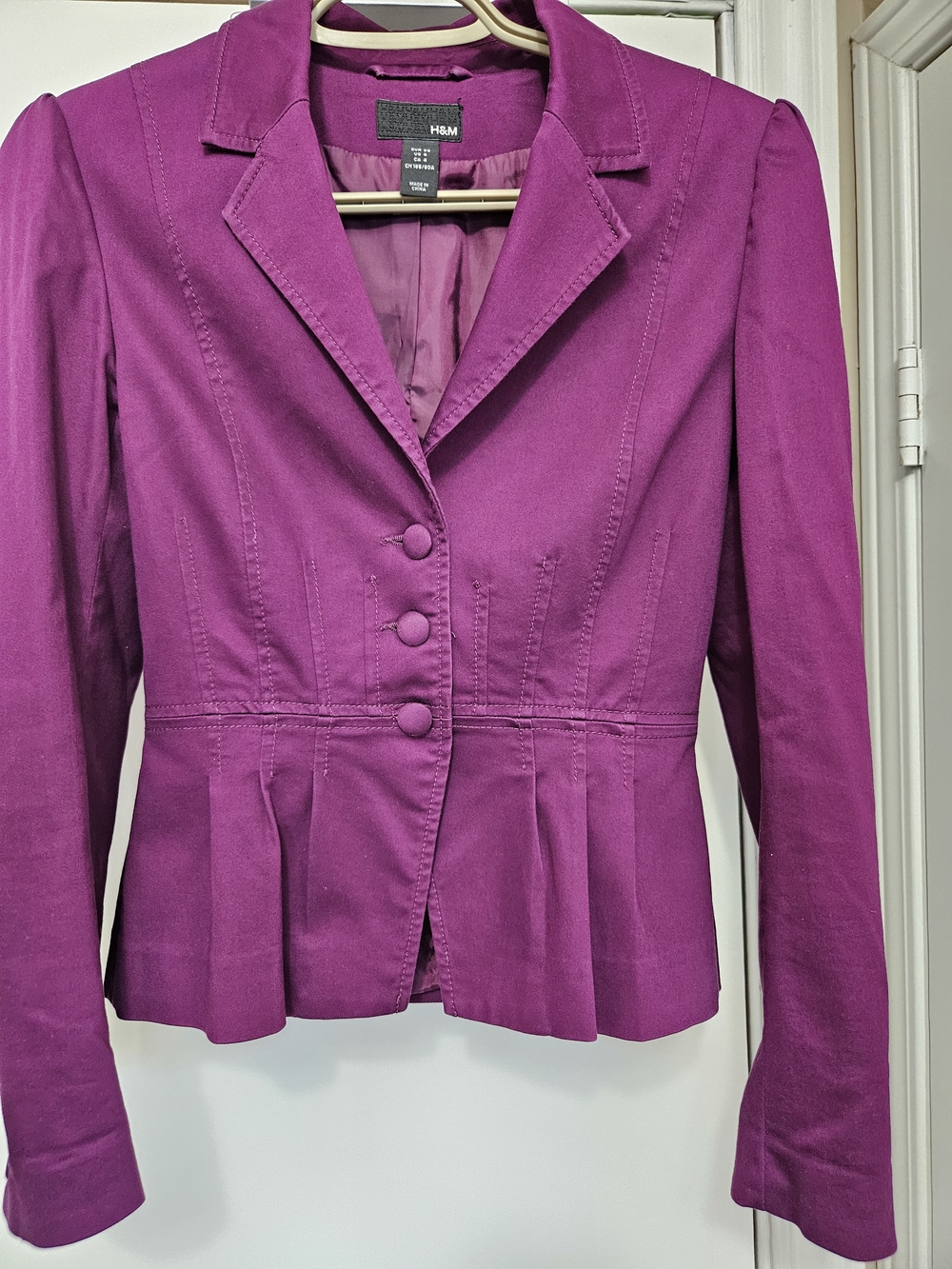 **3 for $20 **H&M Women's Dark Magenta Tailored Blazer
